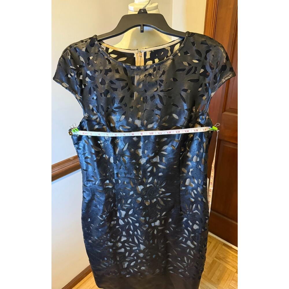 NWT Julia Jordan Black Floral Laser Cut Sheath Cocktail Dress Size 14 - Picture 13 of 16